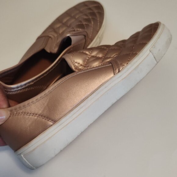 Weeboo Quilted Rose Gold Slip On Sneakers Loafer Women Size 9 Faux leather FLAW - Picture 9 of 15